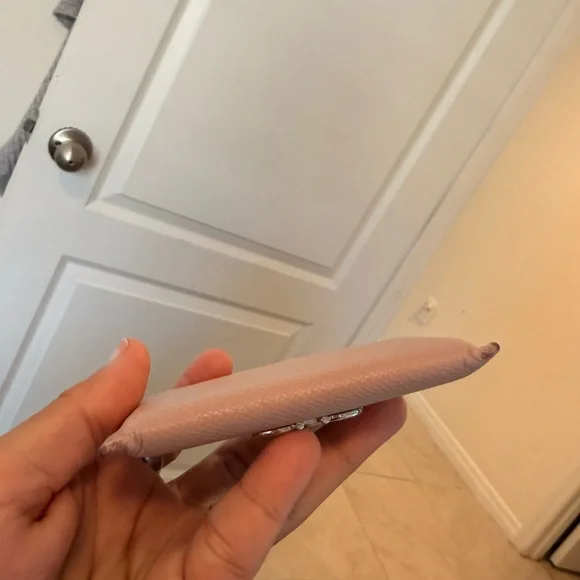 Salvatore Ferragamo Blush Leather Card Holder - Picture 5 of 6